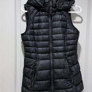 Lululemon Athletica brave the cold vest